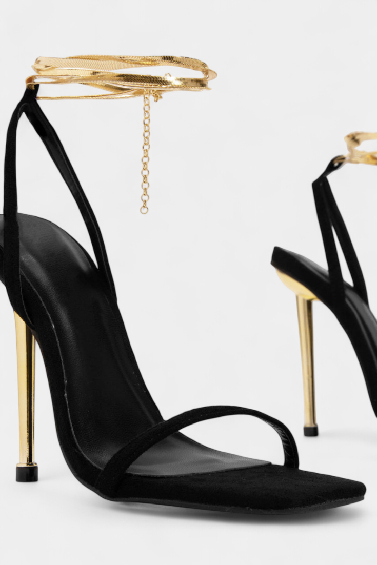Sky | Tacones de Terciopelo con Tobillera Dorada