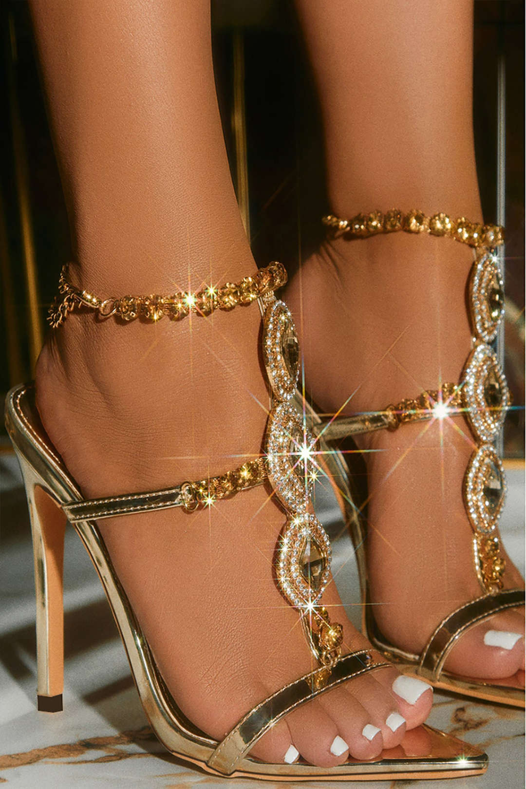 Estela | Salones Dorados con Puntera de Strass