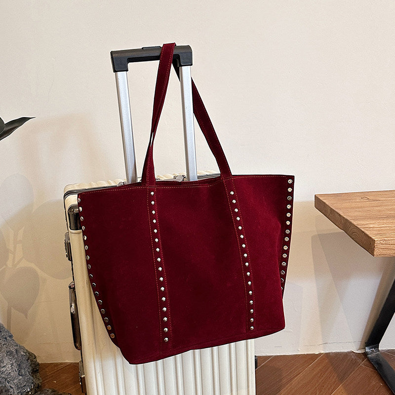 Verona | Bolso Shopper Efecto Ante con Tachuelas