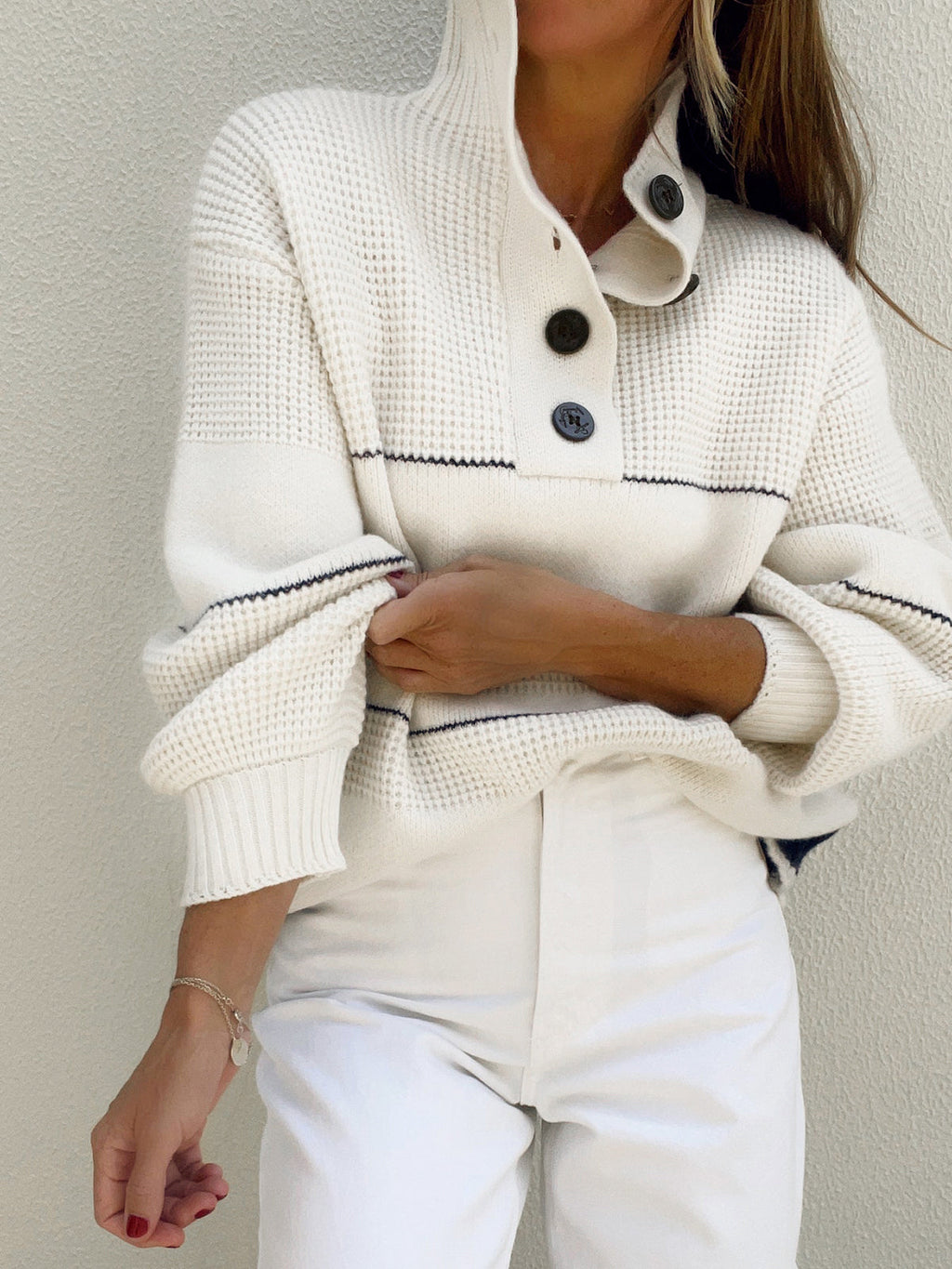 Blanca | Jersey con Botones y Cuello Abierto