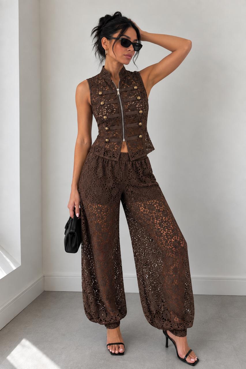 Irina | Conjunto de Chaleco de Encaje y Pantalón Globo