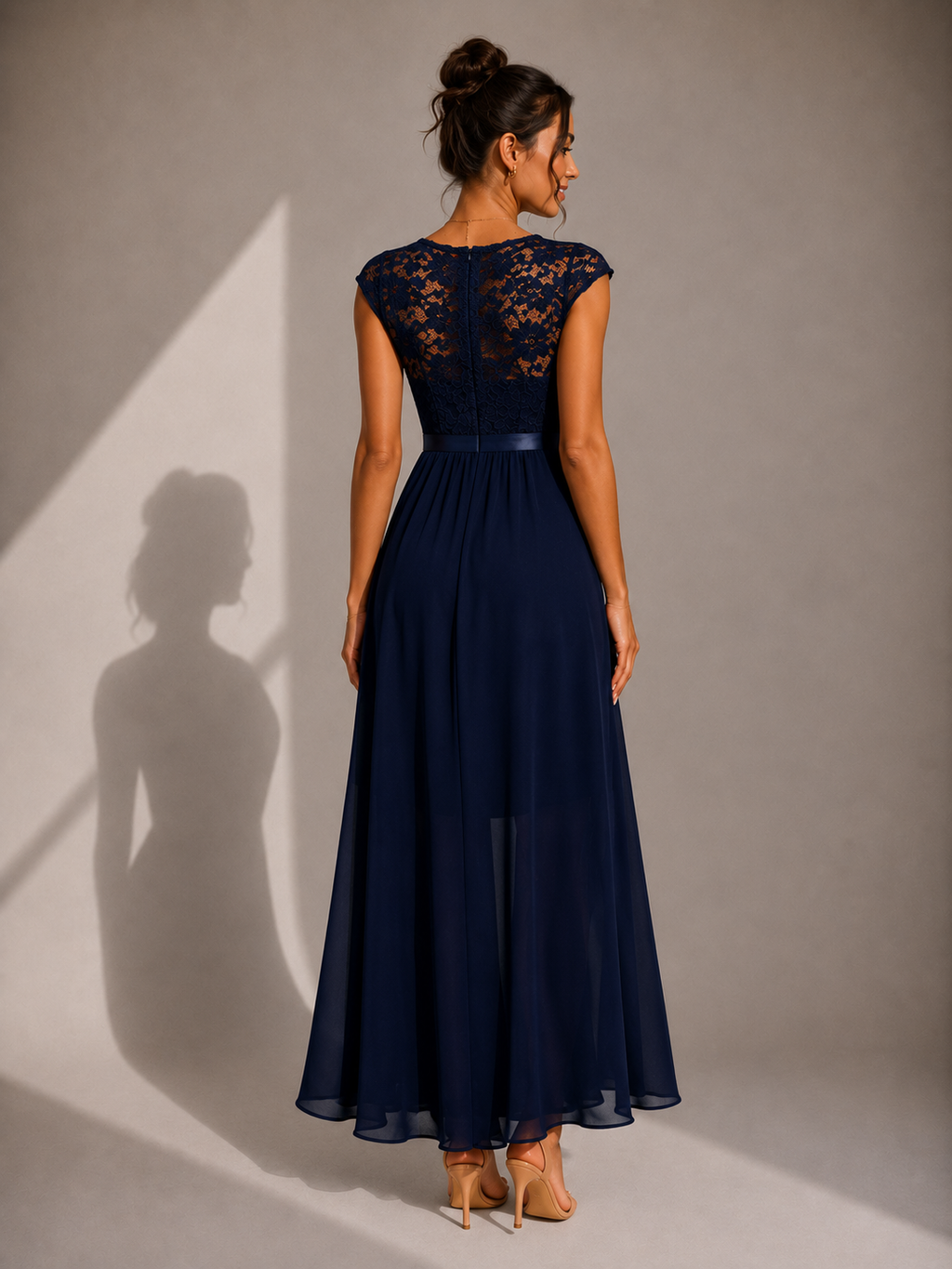 Loreto | Vestido de Fiesta con Cuerpo de Encaje