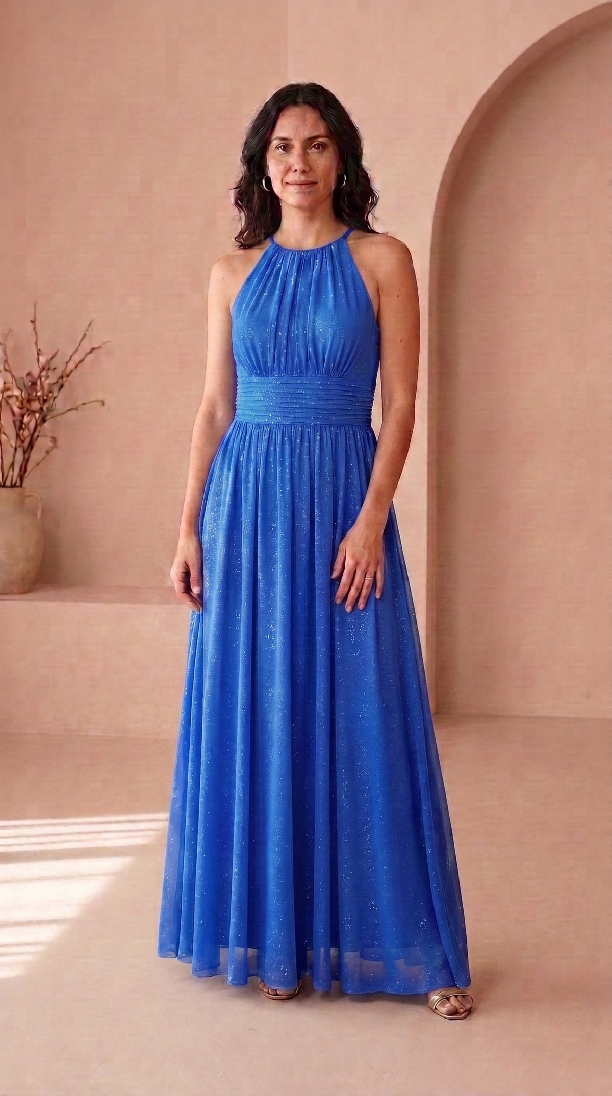 Nerea | Vestido Largo Brillante con Cuello Halter