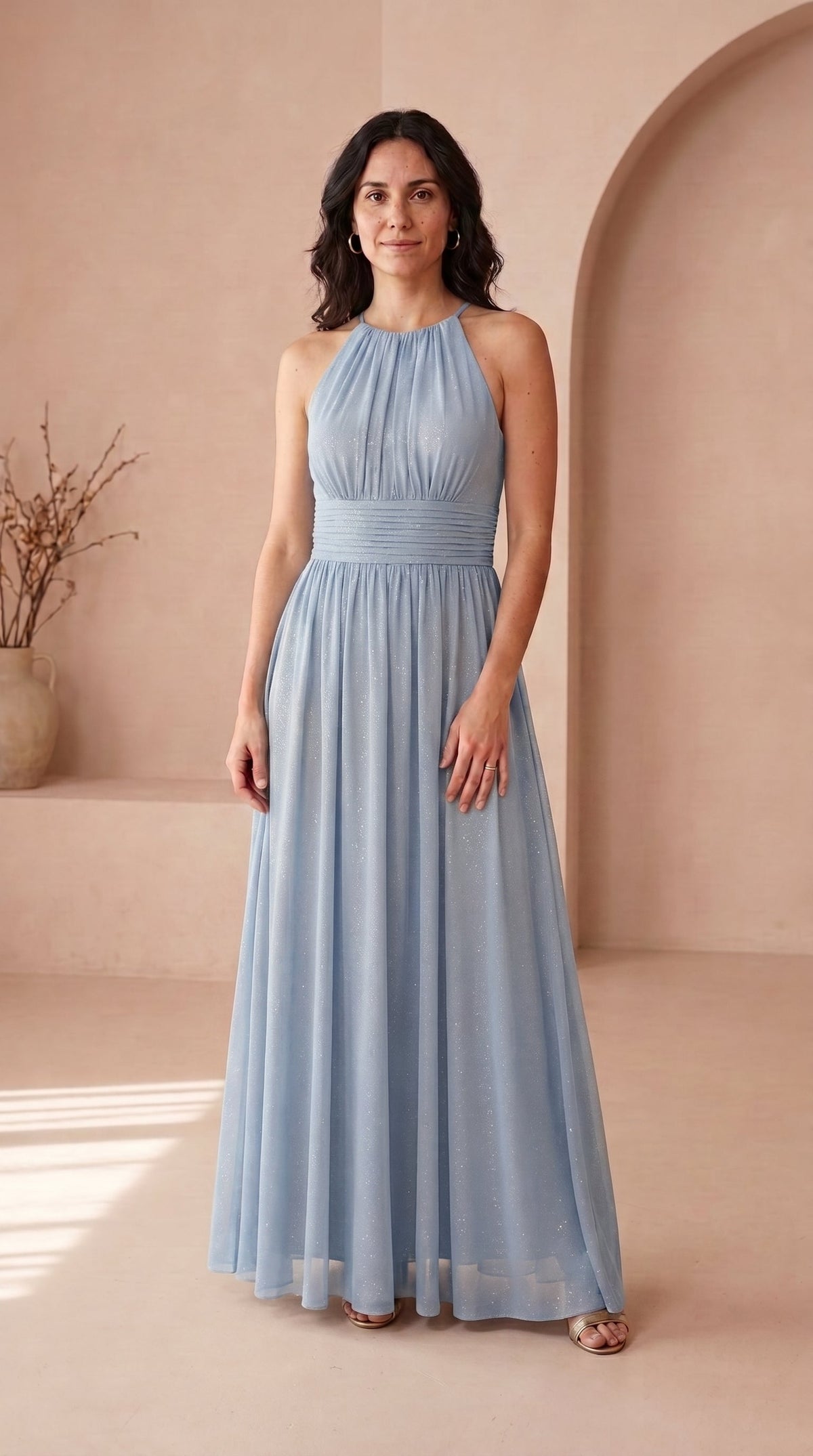 Nerea | Vestido Largo Brillante con Cuello Halter