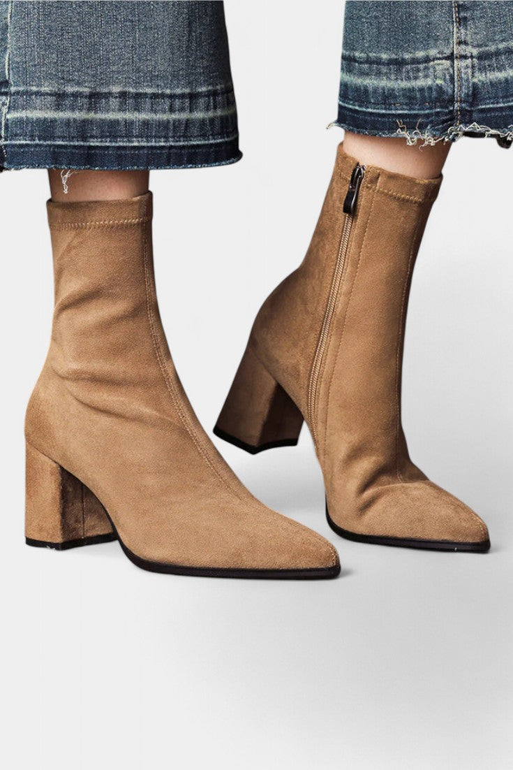 Candela | Botines de Punta con Tacón Ancho
