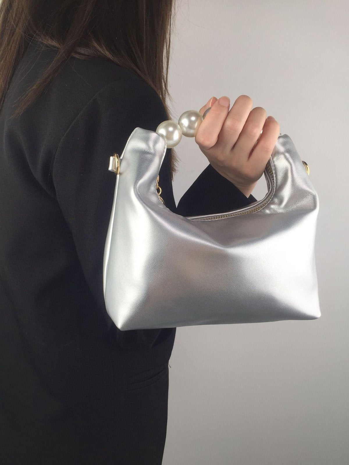 Perla | Bolso de Perlas con Cadena Fina